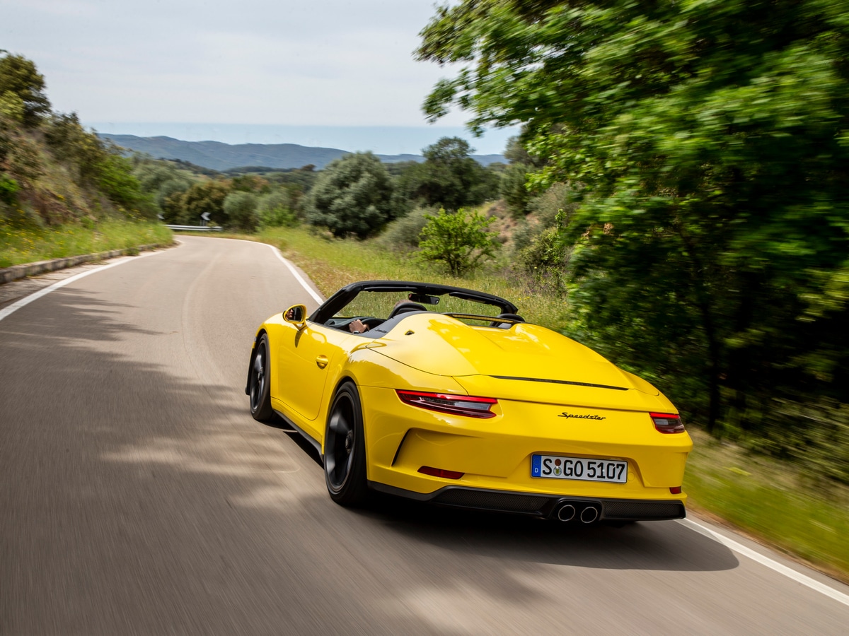 02 2019 Porsche 911 Speedster Oem