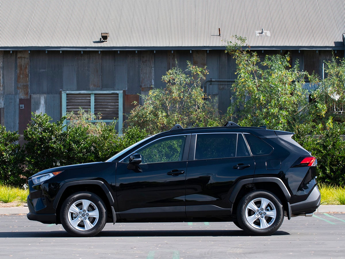 02 2019 Toyota Rav4 Black Kbb