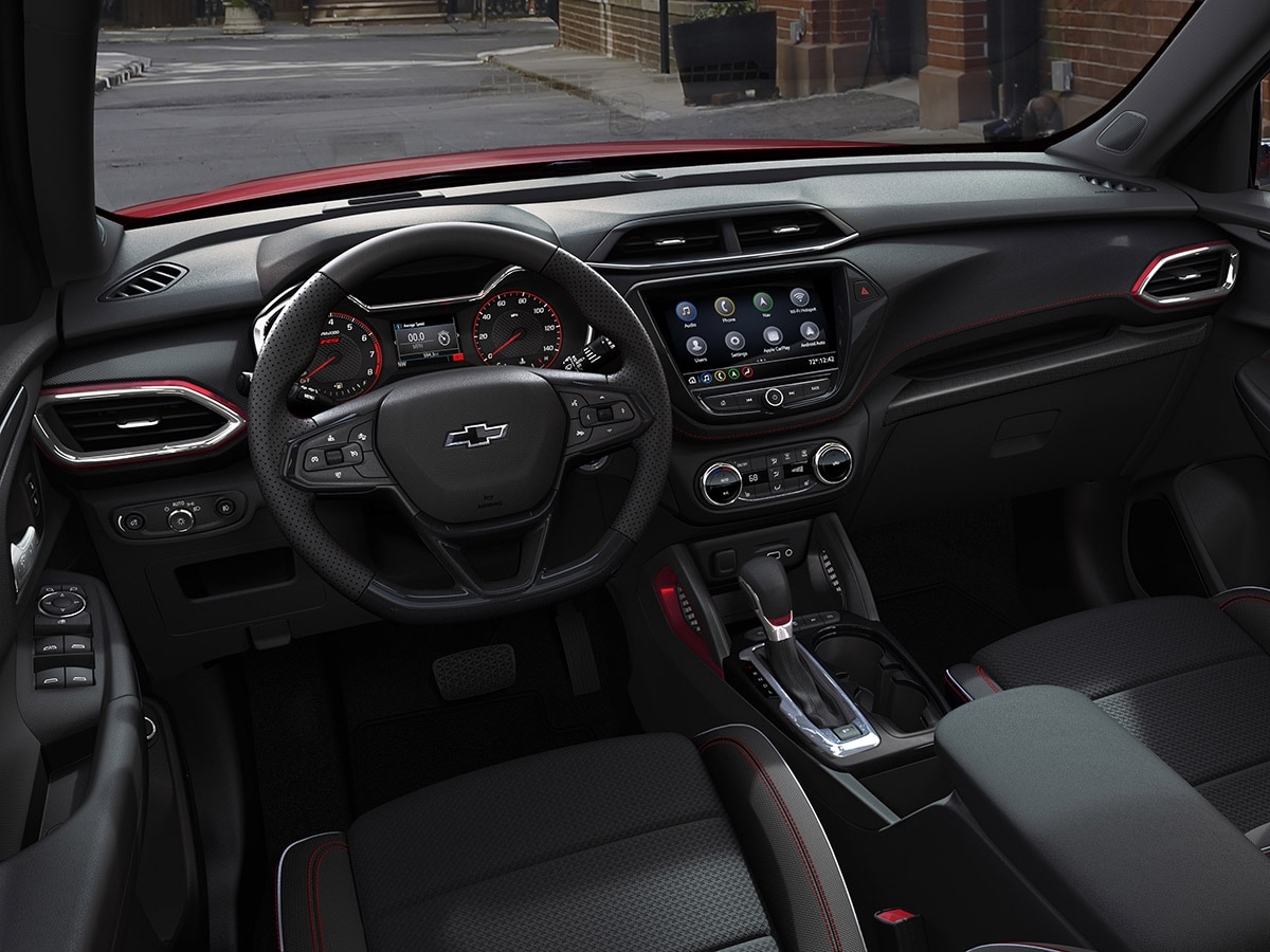 02-2021-chevrolet-trailblazer-rs-first-look-oem-1