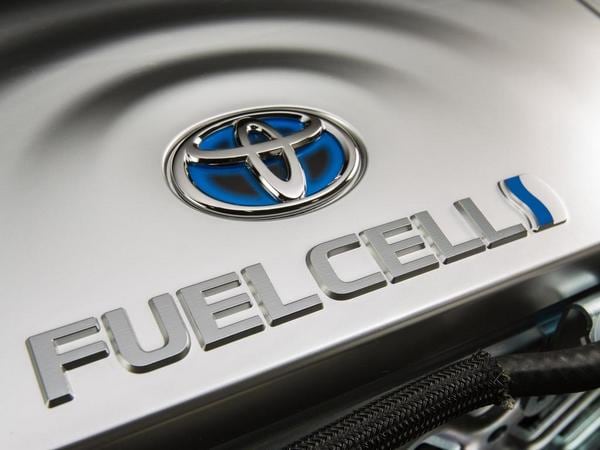 02 Toyota Mirai Fuel Cell