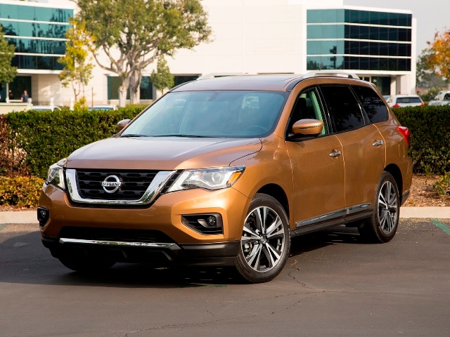 03 2017 Nissan Pathfinder FC