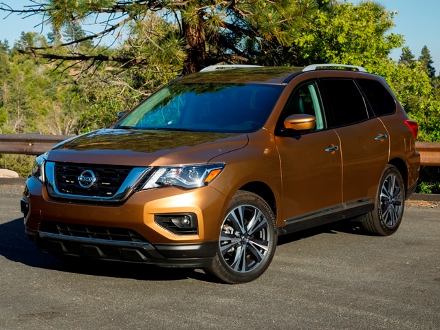 03 2017 Nissan Pathfinder Comparo