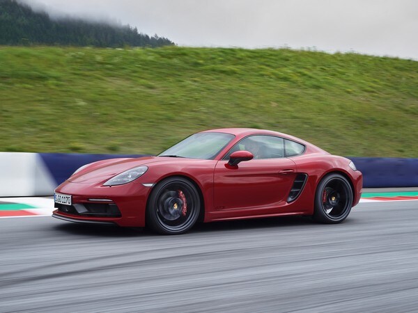 03 2018 Porsche 718 Cayman Gts Oem