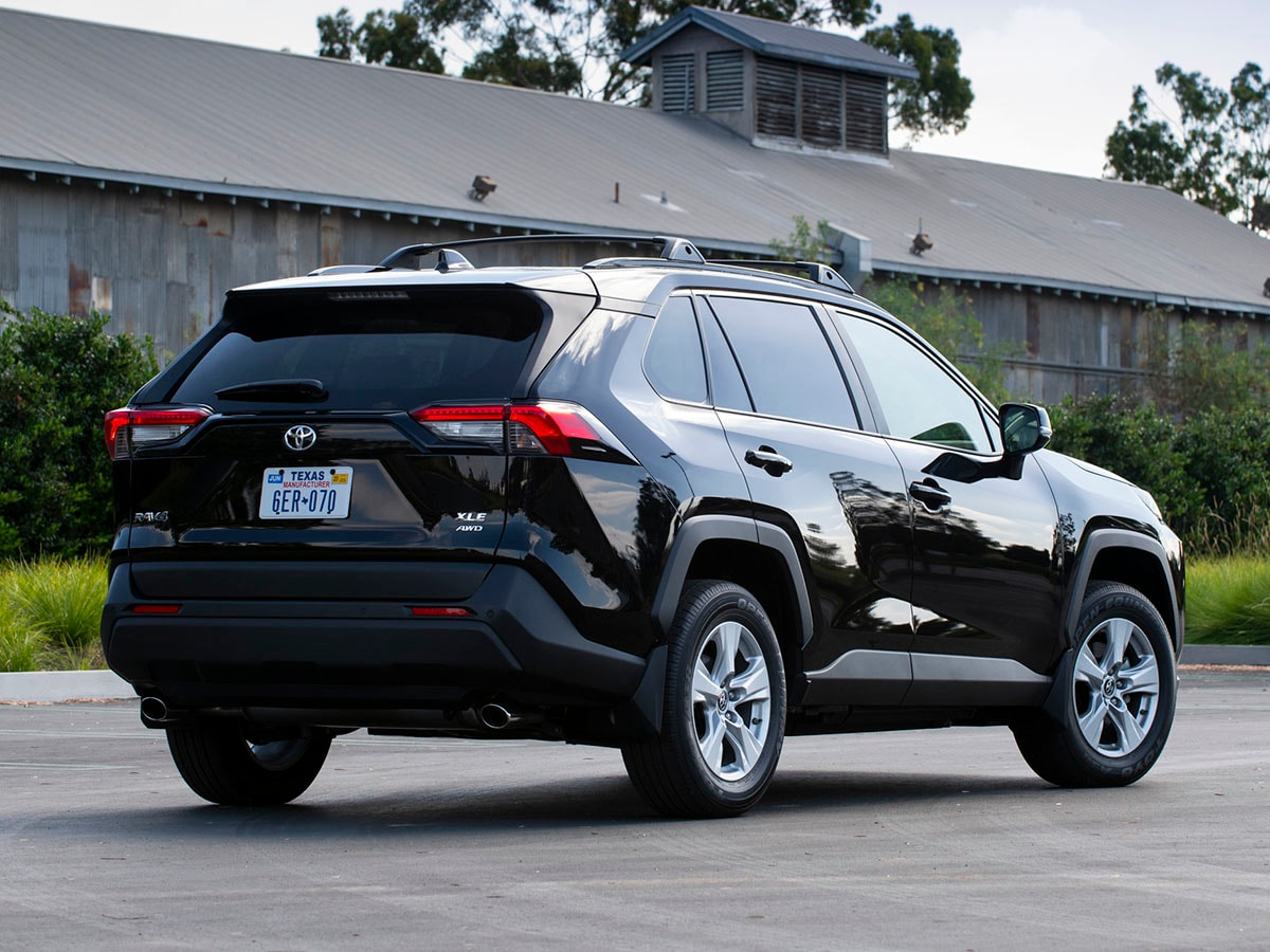 03 2019 Toyota Rav4 Black Kbb