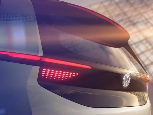 03 Volkswagen Ev Concept Paris