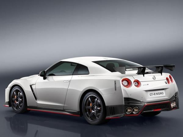 04 2017 Nissan Gt R Nismo