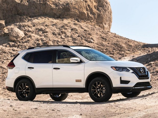 04 2017 Nissan Rogue One Star Wars