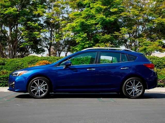 04 2017 Subaru Impreza Hatch Comparo