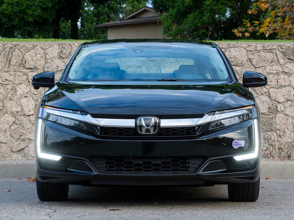 04-2019-honda-clarity-phev-bb-kbb-1