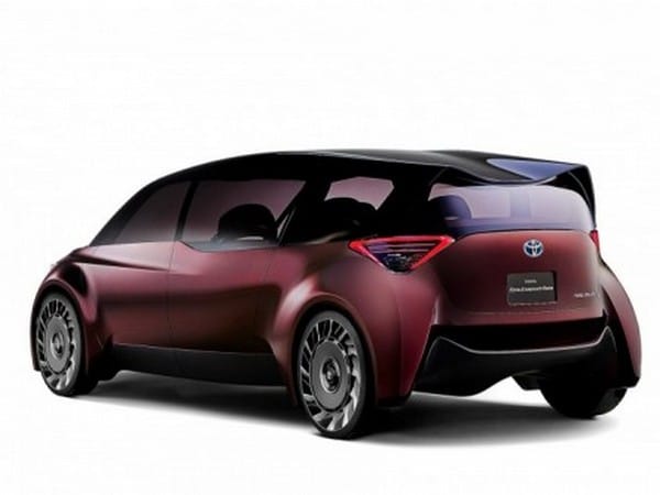 04 Toyota Fine Comfort Ride Concept Oem