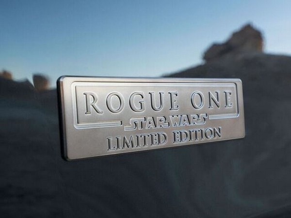 05 2017 Nissan Rogue One Star Wars