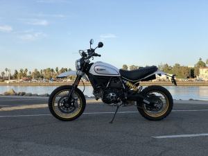 18 Ducati Scrambler Desert Sled First Review Kelley Blue Book