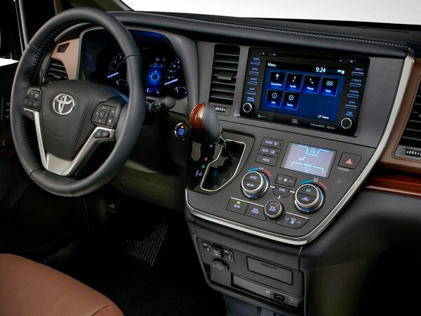 05 2018 Toyota Sienna