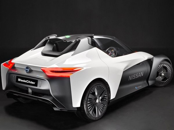 05 Nissan Bladeglider Prototype