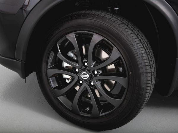 06 2017 Nissan Juke Black Pearl Edition
