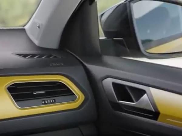 06 Volkswagen T Roc Teaser Sketch