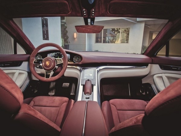 07 2017 Porsche Panamera Sport Touring Concept