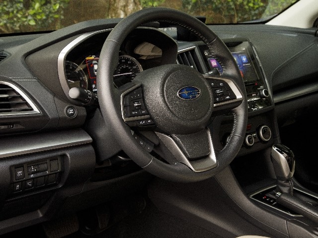 07 2017 Subaru Impreza Hatch Comparo