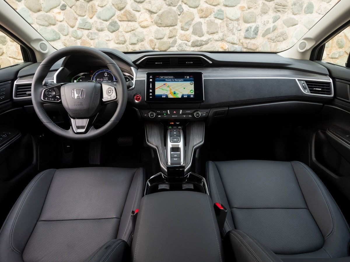07-2019-honda-clarity-phev-bb-kbb-1