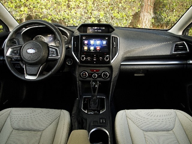 08 2017 Subaru Impreza Hatch Comparo