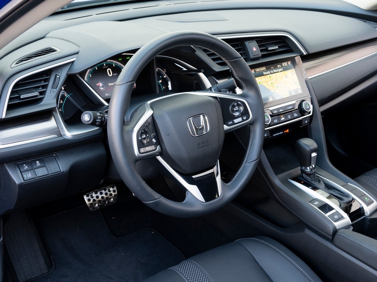 08-2019-honda-civic-bb-kbb-1
