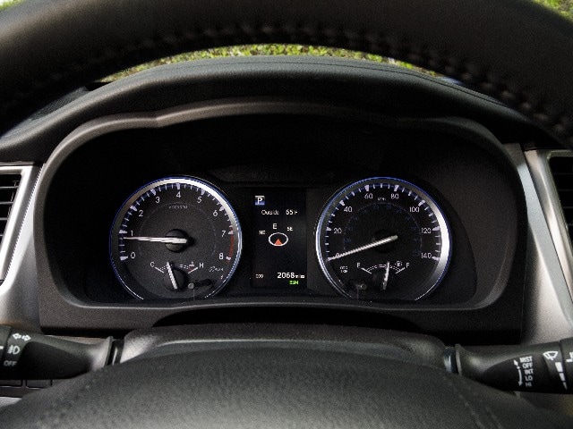 09 2017 Toyota Highlander Comparo
