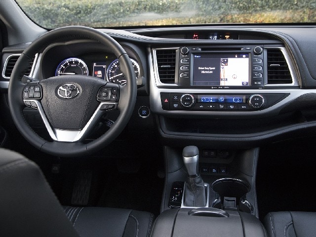 09 2017 Toyota Highlander Red FC