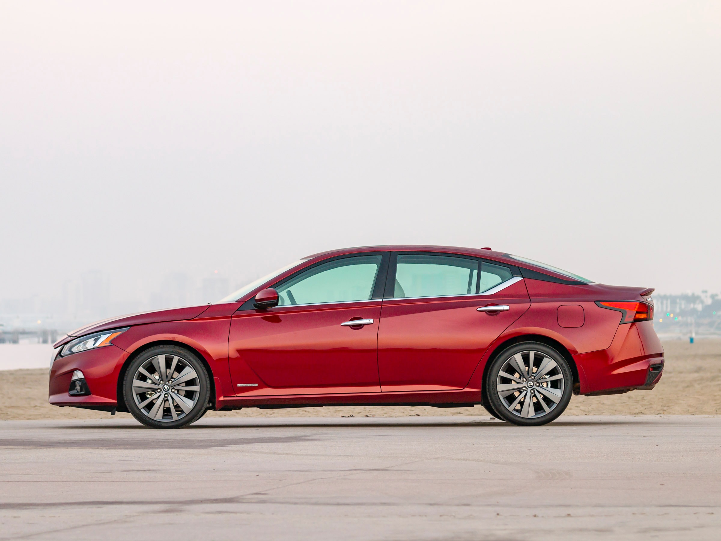 09 2019 Nissan Altima Exterior KBB