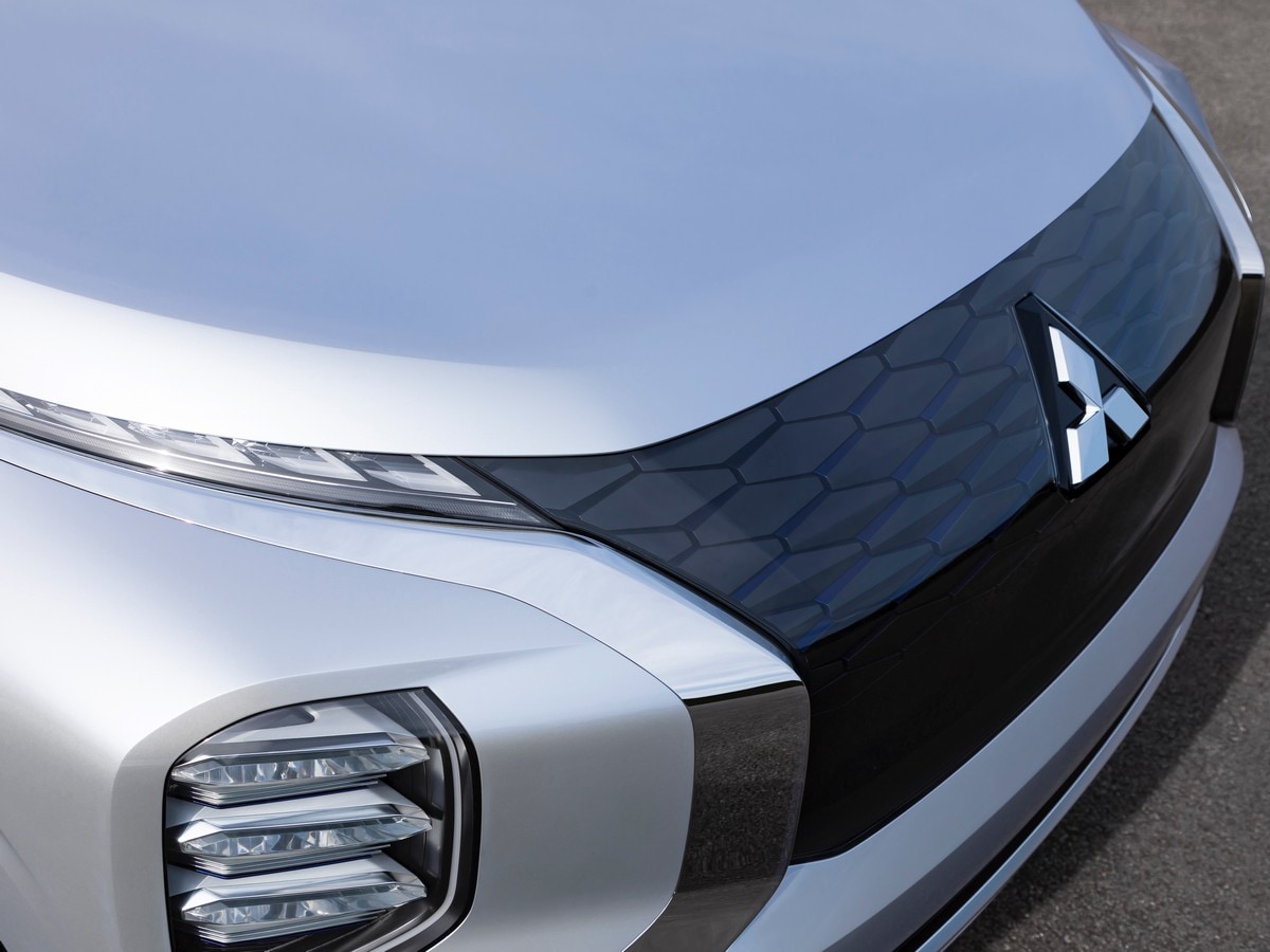 09 Mitsubishi Engelberg Tourer Concept