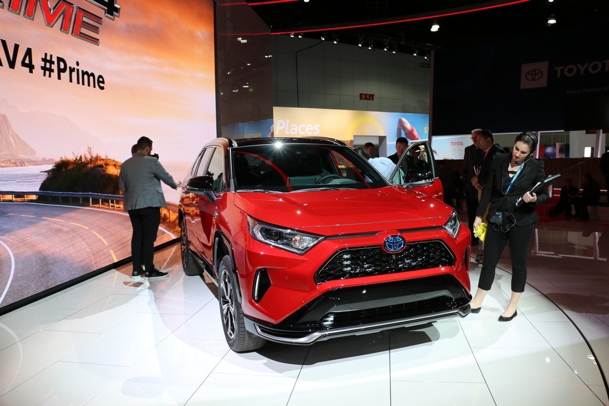 1-2021-Toyota-RAV4-Prime-live-1