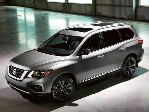 10 2017 Nissan Pathfinder Platinum Midnight Edition