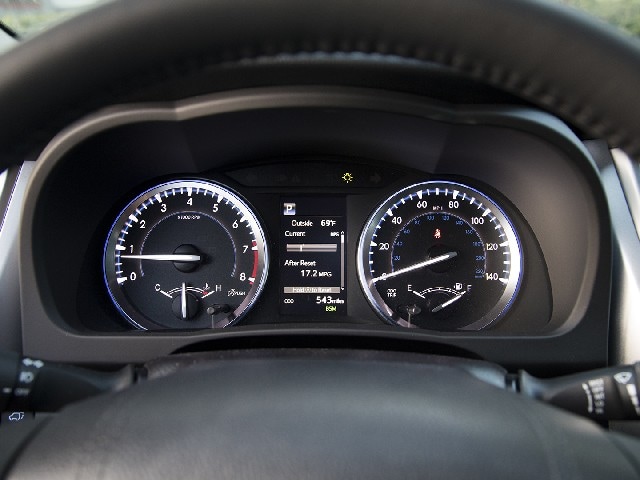 10 2017 Toyota Highlander Red FC