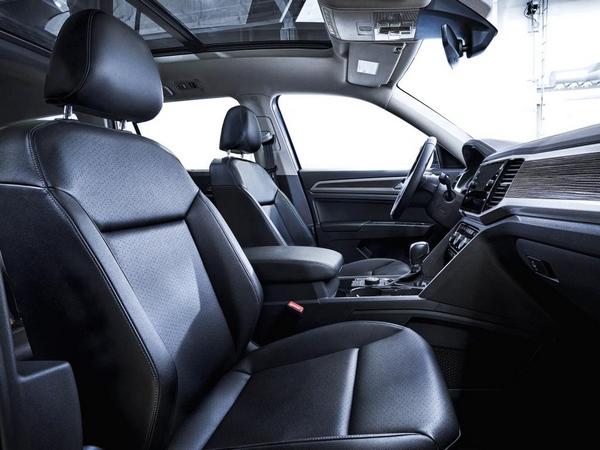 10 2018 Volkswagen Atlas R Line