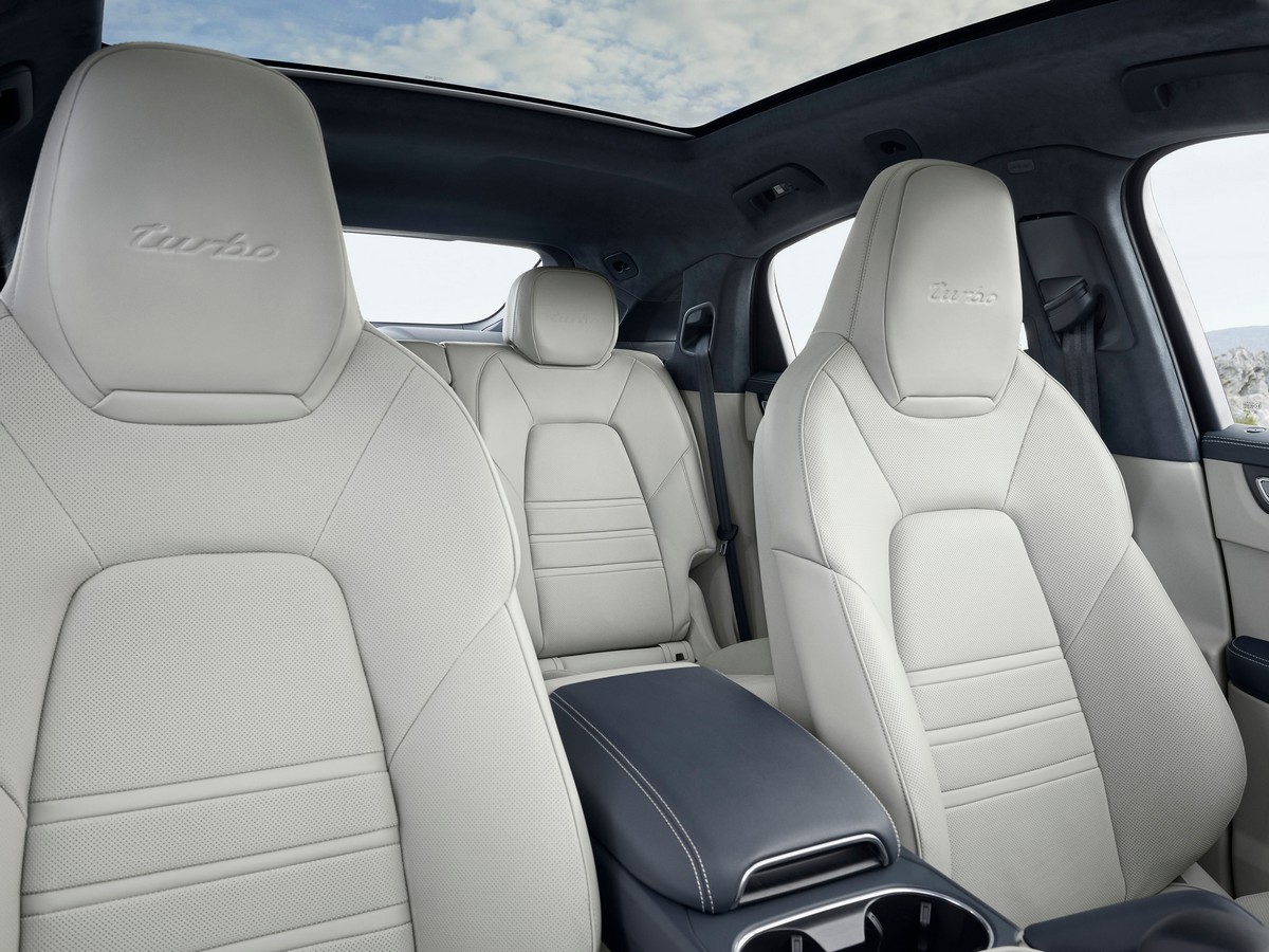 10 2020 Porsche Cayenne Coupe Oem