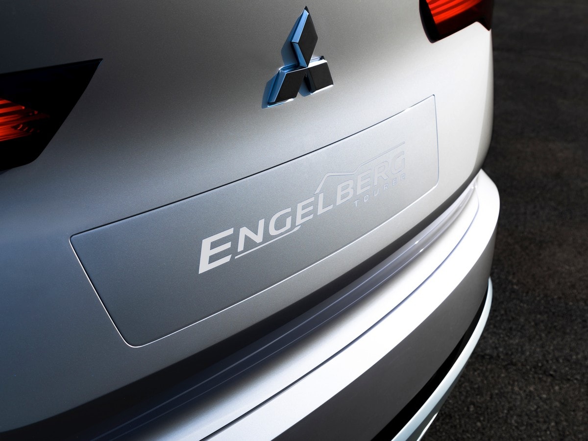 10 Mitsubishi Engelberg Tourer Concept