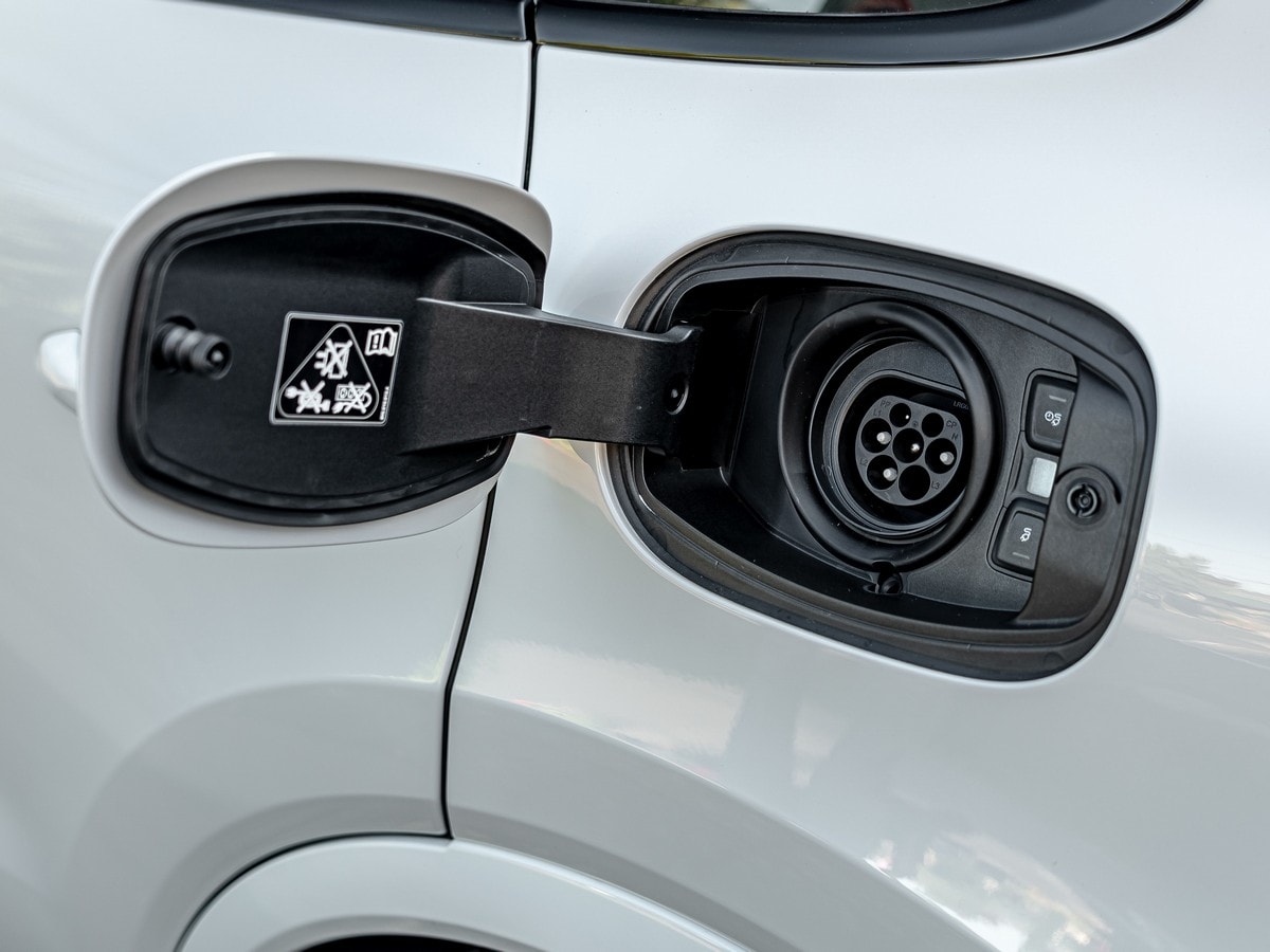 10a 2020 Porsche Cayenne Turbo S Ehybrid