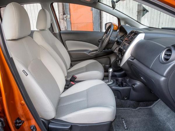 11 2017 Nissan Versa Note