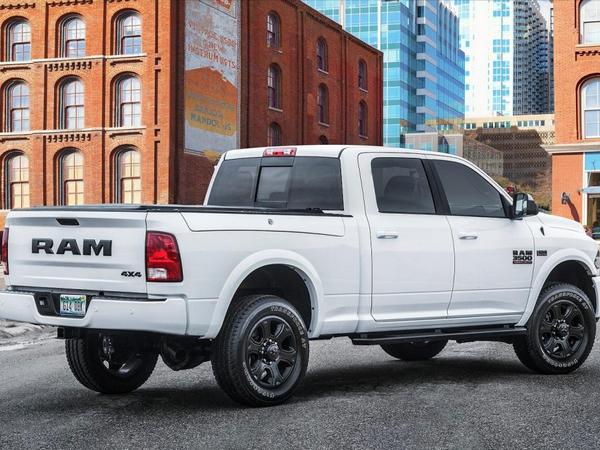 11 2017 Ram Hd Night Edition