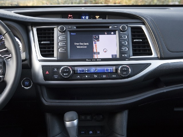 11 2017 Toyota Highlander Red FC