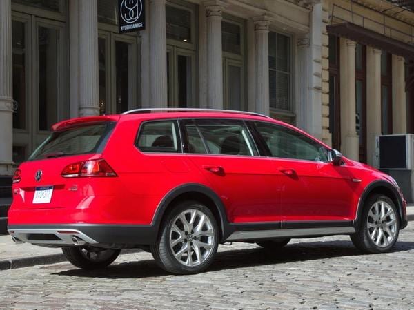 11 2017 Volkswagen Golf Alltrack