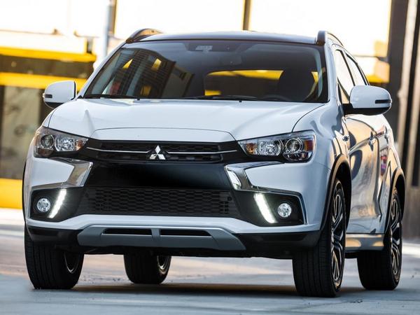 11 2018 Mitsubishi Outlander Sport