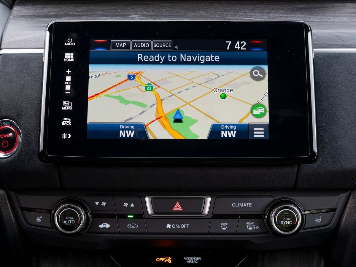 11-2019-honda-clarity-phev-bb-kbb-1