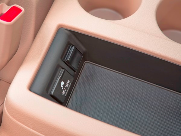 12 2015 Nissan Quest