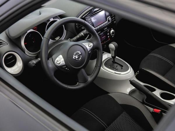 12 2017 Nissan Juke Black Pearl Edition