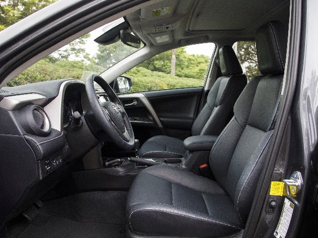 12 2017 Toyota Rav4 Comparo