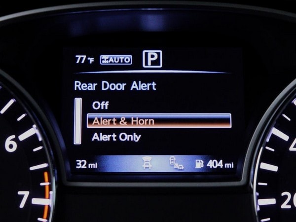 12 2018 Nissan Pathfinder Rear Door Alert Display