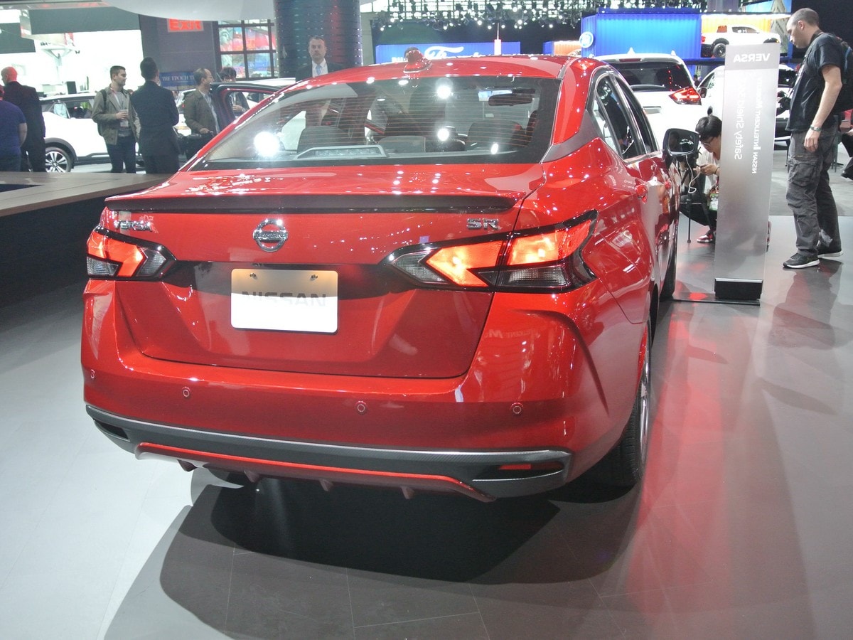 12 2020 Nissan Versa Live