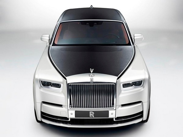 12 New Rolls Royce Phantom