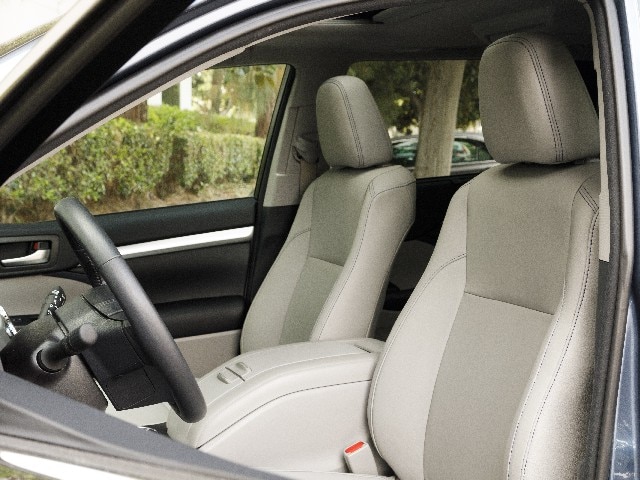 13 2017 Toyota Highlander Comparo