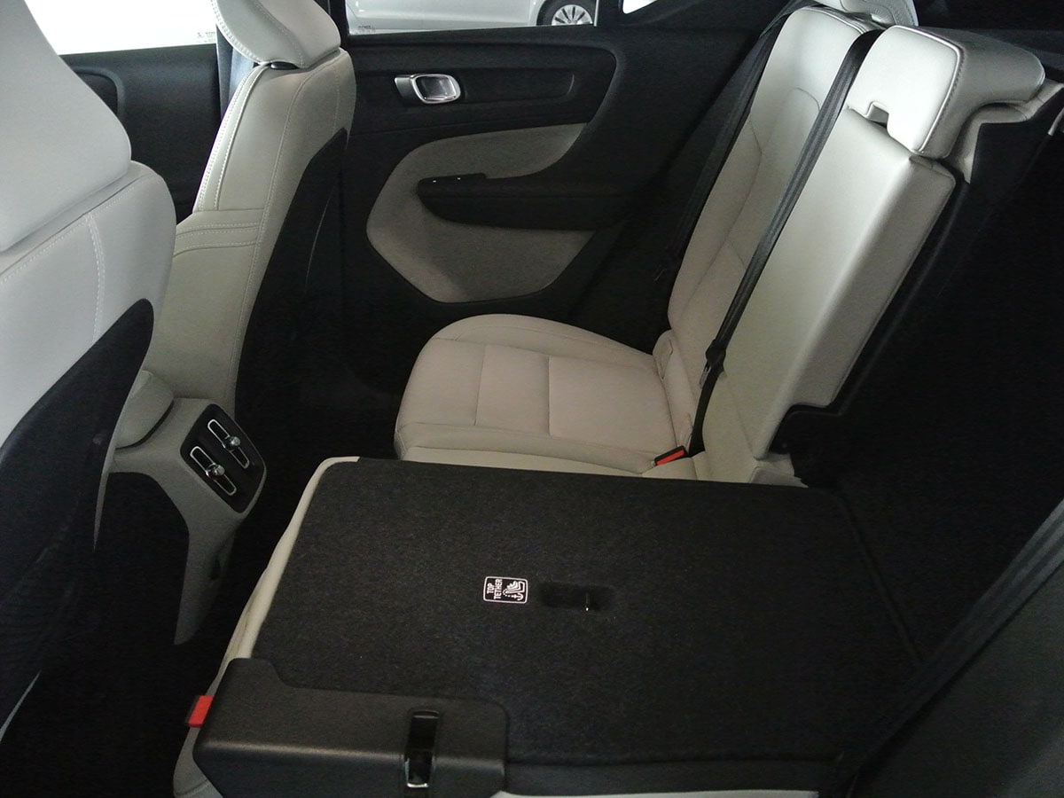 13 2019 Volvo Xc40 Bb